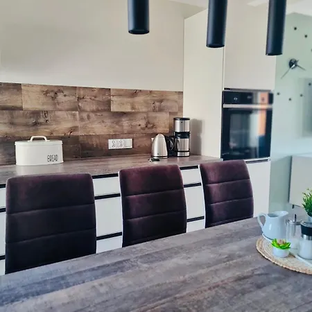 Moana House Lara Trzęsacz