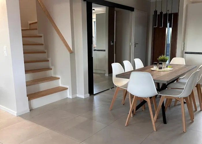 Moana House Lara Trzęsacz